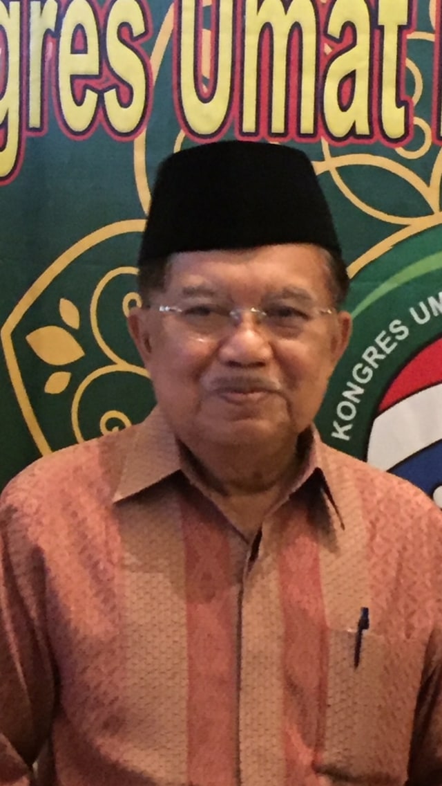 Jusuf Kalla usai menghadiri Kongres Umat Islam ke-VII di Bangka Belitung, Kamis (27/2). Foto: Andesta Herli Wijaya/ kumparan