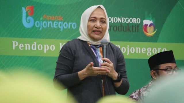 Bupati Bojonegoro Anna Muawanah berkegiatan Sambang Desa. Foto: Dok. Pemkab Bojonegoro