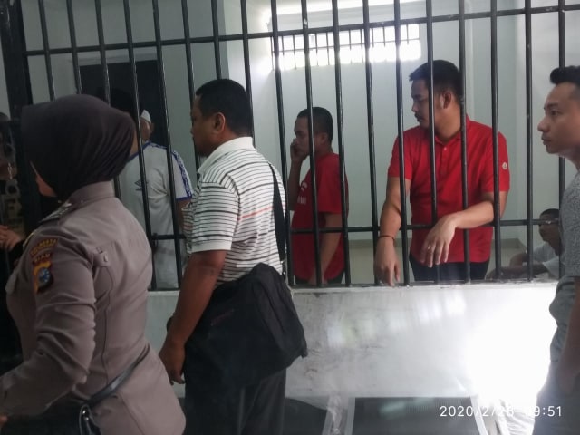 PENAHANAN Ari Sumarna, anak Bupati Rokan Hilir, Riau, Suyatno, di Rutan Klas I Pekanbaru, Jumat (28/2/2020).
