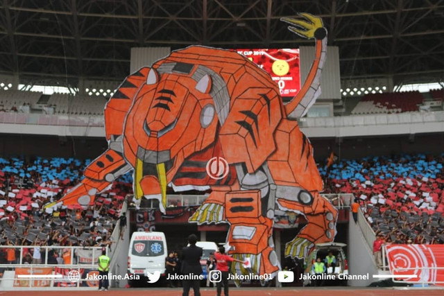 Koreo Dari The Jakmania. Foto: Sosial Media The Jakmania (@Jakonline01)