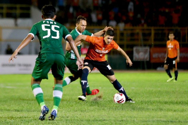 Ilustrasi laga kandang Persiraja di Stadion Harapan Bangsa, Banda Aceh. Foto: Suparta/acehkini