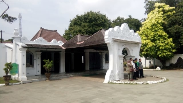 Suasana Keraton Kasepuhan Cirebon yang kini resmi meluncurkan aplikasi GWIDO. (Juan)