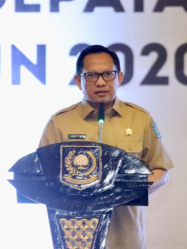 Menteri Dalam Negeri (Mendagri), Tito Karnavian, memimpin Rapat Kerja Percepatan Penyaluran dan Pengelolaan Dana Desa Tahun 2020 di Provinsi Jawa Barat. Foto: Dok. Humas Kemendagri