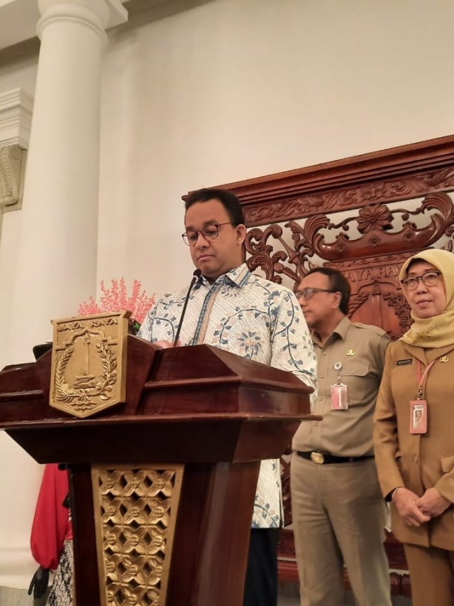 Gubernur DKI Jakarta Anies Baswedan saat konferensi pers terkait tim tanggap virus corona DKI Jakarta, Jakarta, Senin (2/3).
 Foto: Efira Tamara/kumparan