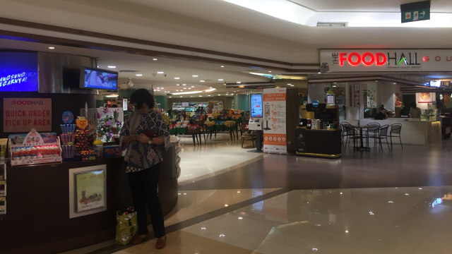 Suasana supermarket di Plaza Indonesia, Selasa siang (3/3). Foto: Moh Fajri/kumparan