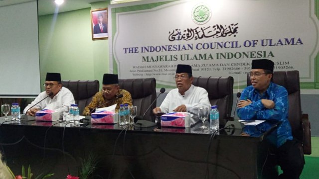 Konferensi pers terkait sikap MUI terhadap merebaknya wabah virus corona, Selasa (3/3). Foto: Aprilandika Pratama/kumparan