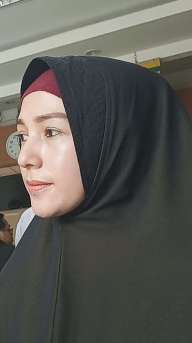 Benazir Endang hadir pada sidang isbat dan cerai, di PA Tigaraksa, Rabu (4/3). Foto: Giovanni/kumparan