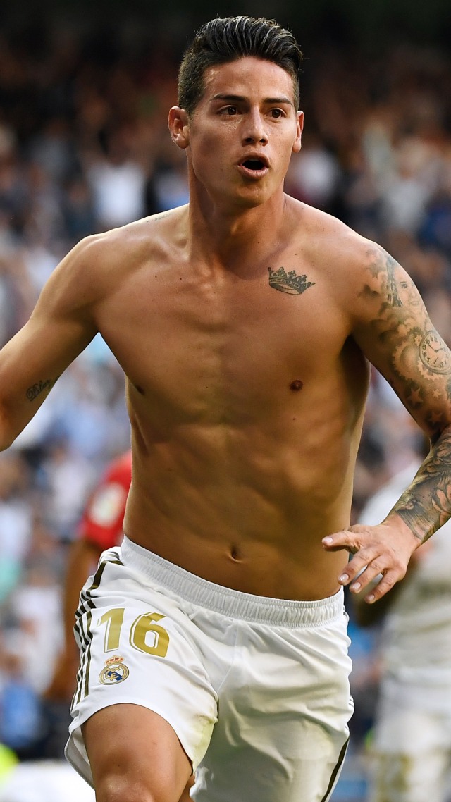 Gelandang Real Madrid asal Kolombia, James Rodriguez merayakan gol. Foto: PHILIPPE MARCOU / AFP