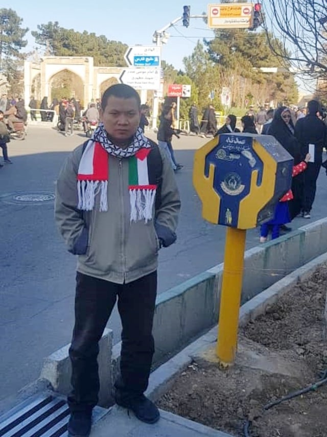 Mahasiswa Indonesia, Ismail Amin, di kota Qom, Iran. Foto: Dok. Ismail Amin