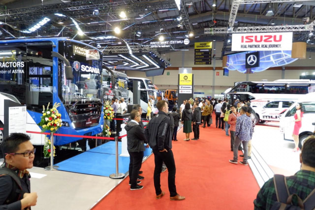 Pameran otomotif GIICOMVEC 2020 Foto: Aditya Pratama Niagara/kumparan