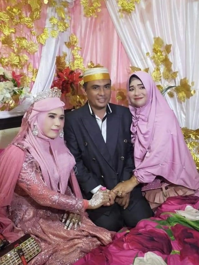 Istri pertama antar suami menikah lagi di Bulukumba. Foto: Dok. Istimewa