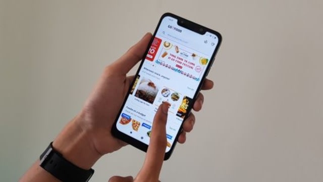 Layanan pesan antar makanan GoFood di Gojek. Foto: Aditya Panji/kumparan