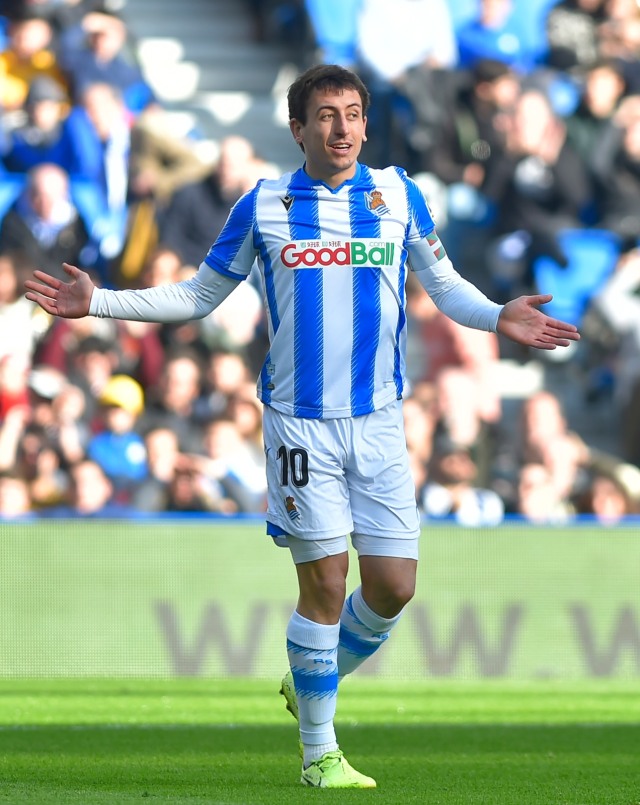 Pemain Real Sociedad di atas lapangan. Foto: AFP/Ander Gillenea
