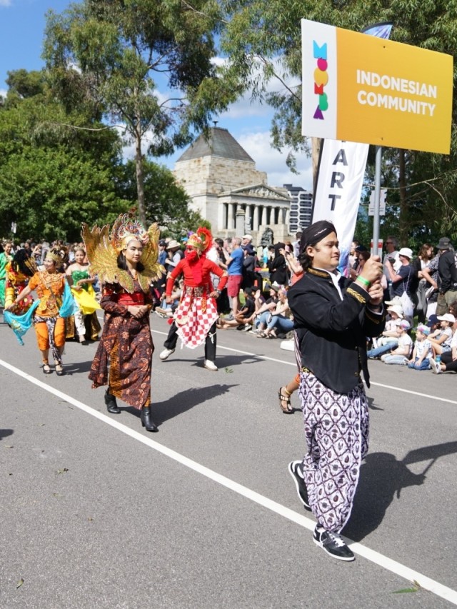 Sebanyak 100 WNI ikut serta Moomba Parade di Melbourne. Foto: Dok. KJRI Melbourne