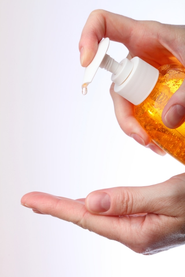 Ilustrasi hand sanitizer. Foto: Shutter Stock
