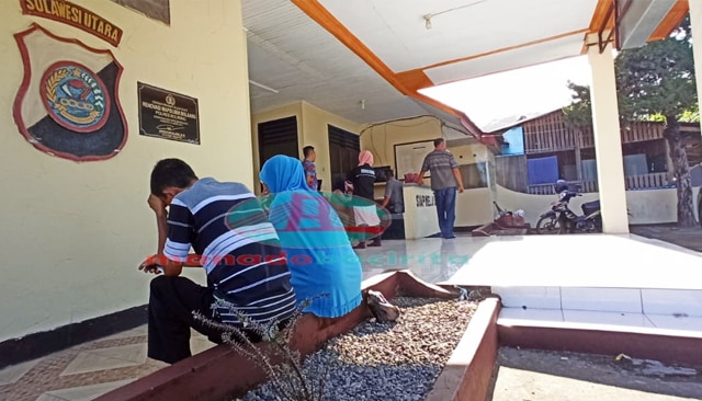 Suasana kantor Polsek Bolaang di Kabupaten Bolaang Mongondow, Sulut, yang melakukan pemeriksaan kasus dugaan pelecehan siswa SMK yang viral di media sosial