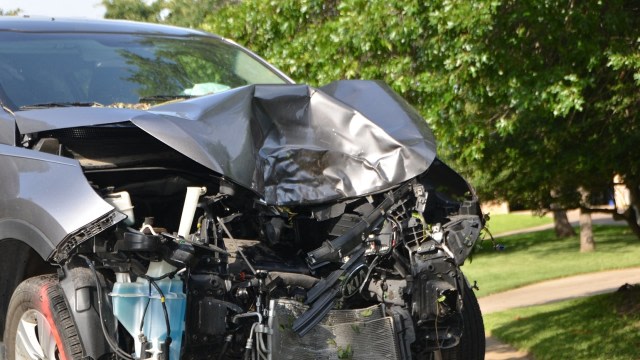 Ilustrasi kecelakaan mobil. Foto: Pixabay