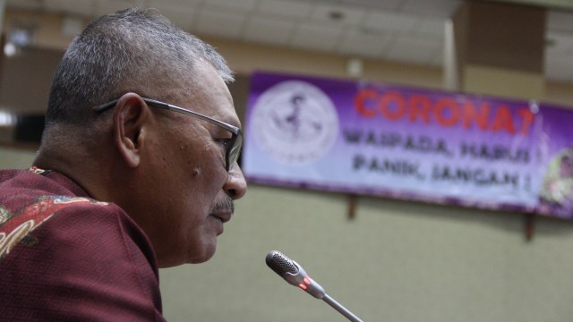 Juru bicara pemerintah khusus penanganan kasus corona Achmad Yurianto saat rapat strategi promotiv dan preventif mengatasi virus corona, Rabu (11/3). Foto: Jamal Ramadhan/kumparan