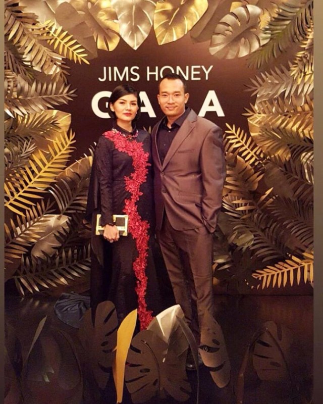 Intan RJ dan suaminya. Foto: Instagram/@intanrj22