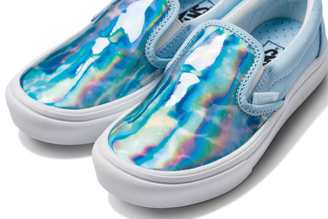 Salah satu slip-on Vans dalam koleksi kesadaran autisme dok Vans.com