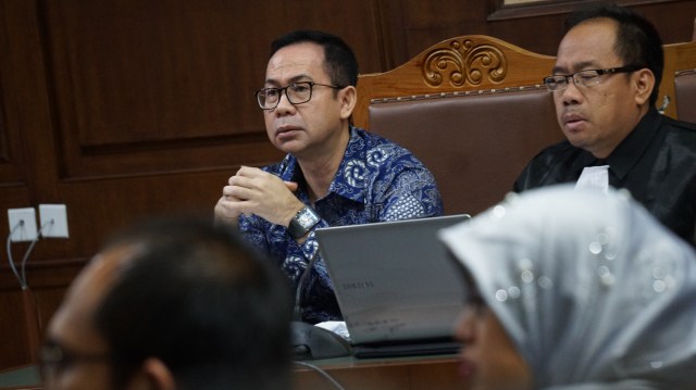 Tubagus Chaeri Wardana menjalani sidang lanjutan di Pengadilan Tipikor, Jakarta, Kamis (12/3). Foto: Jamal Ramadhan/kumparan