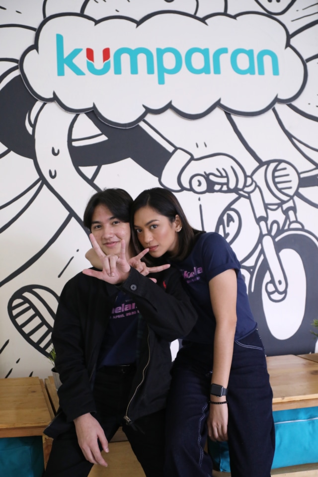 Ari Irham dan Taskya Namya saat berkunjung ke kantor kumparan, Jakarta, Kamis (12/3). Foto: fanny kusumawardhani/kumparan