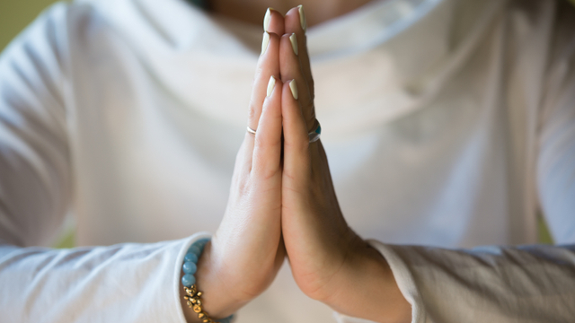 Ilustrasi salam. Foto: Shutter Stock