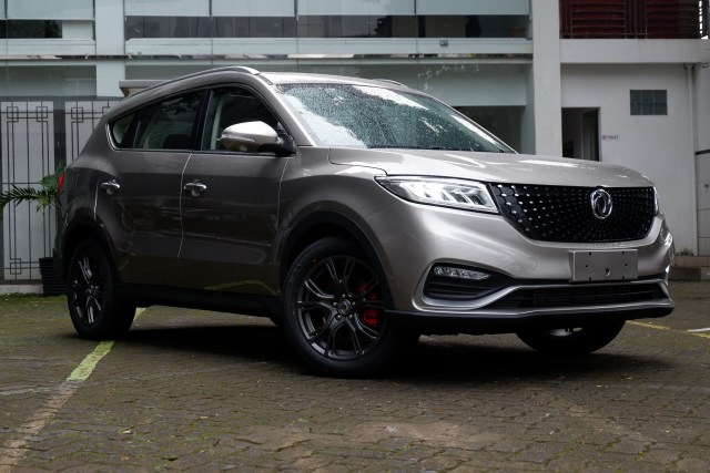 DFSK Glory i-Auto Foto: Aditya Pratama Niagara/kumparan