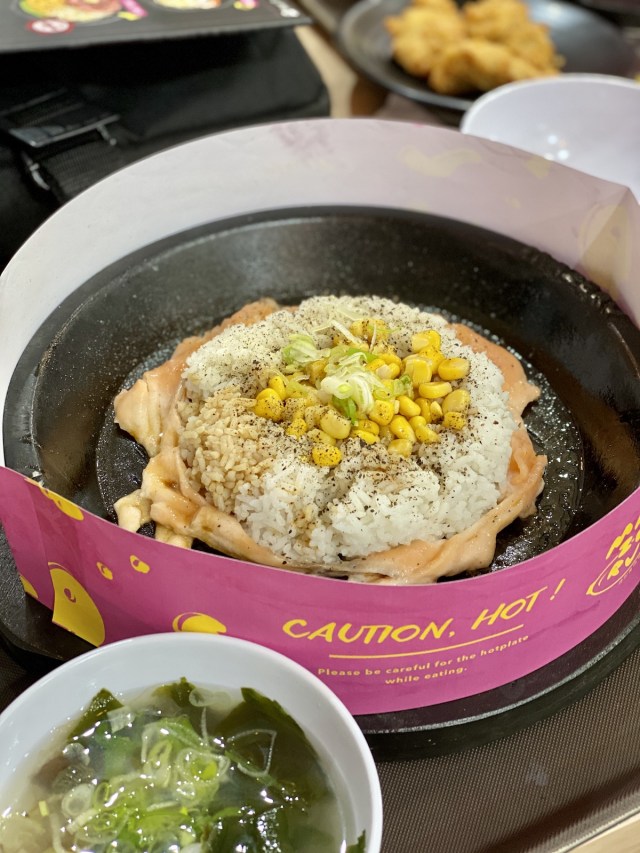 Salmon raisu. Foto: Toshiko/kumparan