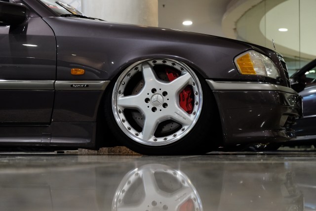 Mobil modifikasi di IAM MBtech 2020 Surabaya Foto: Bangkit Jaya Putra/kumparan