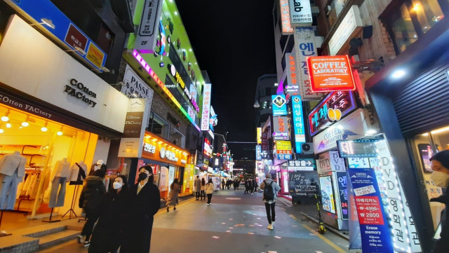 Suasana di salah satu sudut Kota Seoul, Korea Selatan, Senin 16 Maret 2020. Foto: Khiththati/acehkini