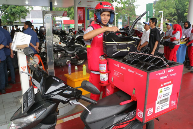 Layanan Pembelian LPG dan BBM Pertamina dengan Call Center 135 Foto: Pertamina