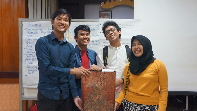 Perwakilan Indonesia Mengajar pada kegiatan pelatihan calon pengajar