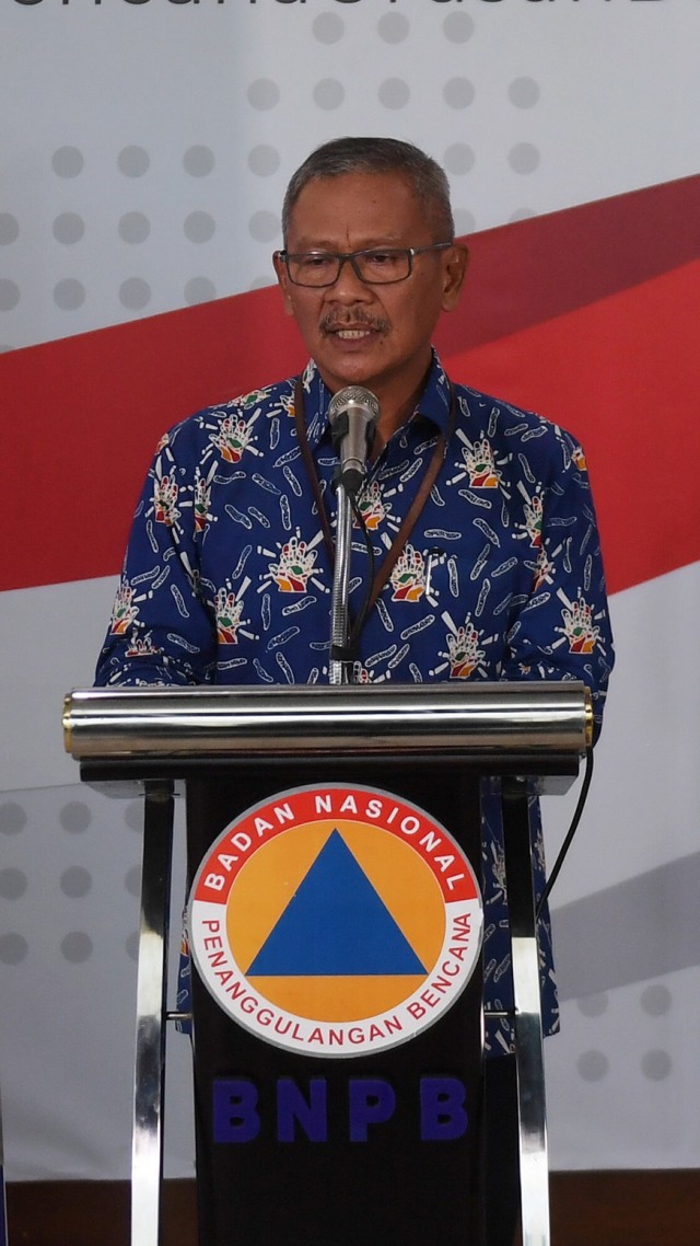Juru bicara pemerintah untuk penanganan COVID-19 Achmad Yurianto di Graha BNPB, Jakarta, Rabu (18/3). Foto: ANTARA FOTO/Akbar Nugroho Gumay