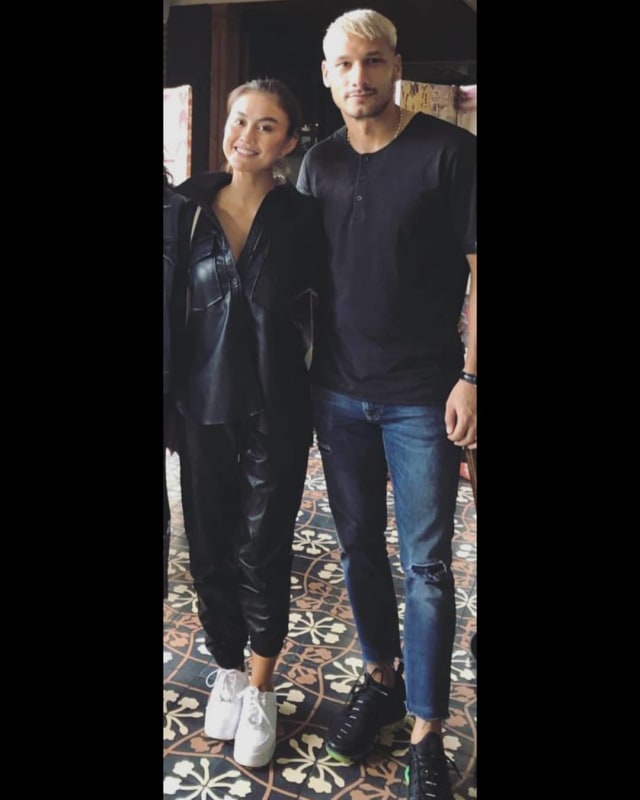 Agnez Mo dan Raphael Maitimo. (Foto : instagram.com/frankytobing16)