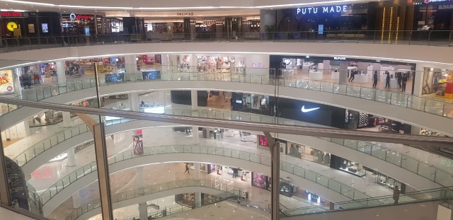 Senayan City sepi pengunjung, Kamis (19/3). Foto: Dok. Alia Soraya