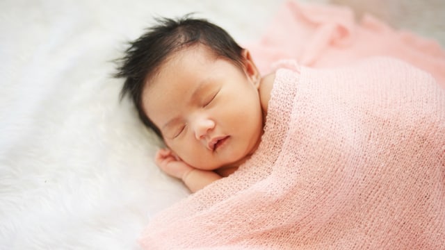 Ilustrasi bayi perempuan. Foto: Shutter Stock