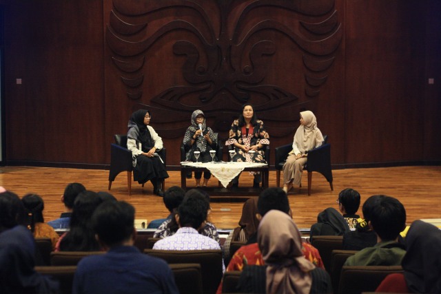 Sesi talkshow pada kegiatan Pelantikan Panitia dan Pengajar GUIM angkatan ke-9