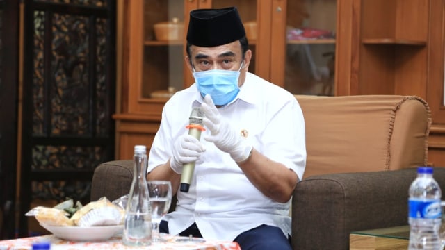 Menag Fachrul Razi usai Serahkan Gedung Asrama Haji untuk Ruang Isolasi Pasien COVID-19. Foto: Dok. kemenag