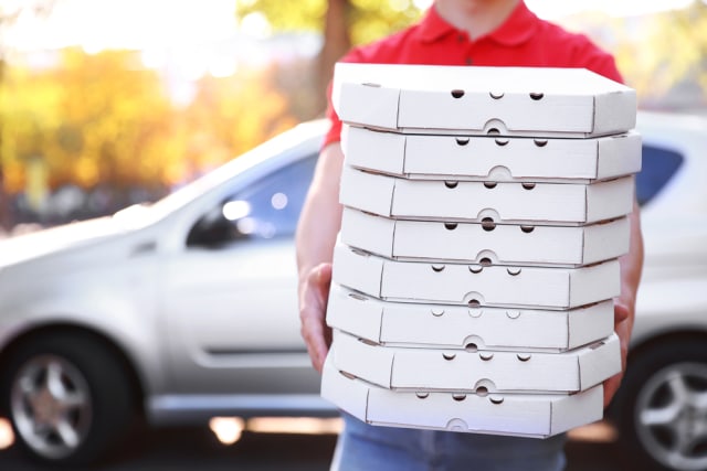 Ilustrasi delivery makanan Foto: Shutter Stock