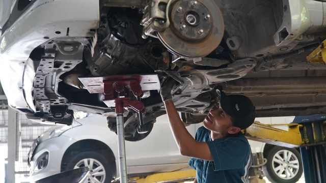 Servis bengkel resmi Suzuki Indonesia.  Foto: dok. Suzuki 