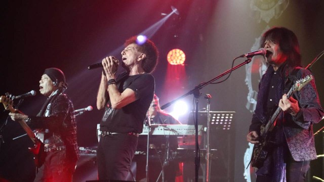 God Bless Foto: Munady