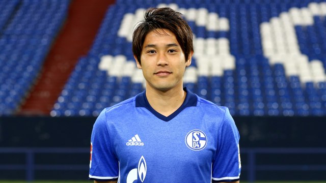 U mening mushukimdan tushib, eshagimga tushdi. Keksa semiz ayollarning porno fotosuratlari