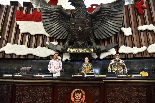 Pimpinan DPR menggelar rapat Konsultasi membahas pembukaan masa sidang DPR. Foto: Dok: DPR