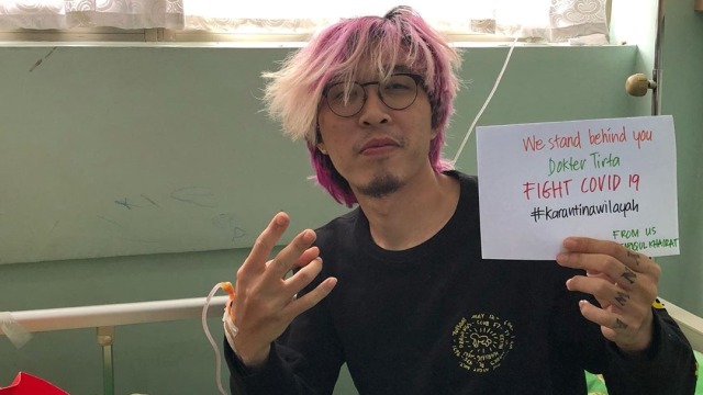 Dokter Tirta umumkan dirinya jadi Pasien dalam Pengawasan virus corona. Foto: Instagram / @dr.tirta