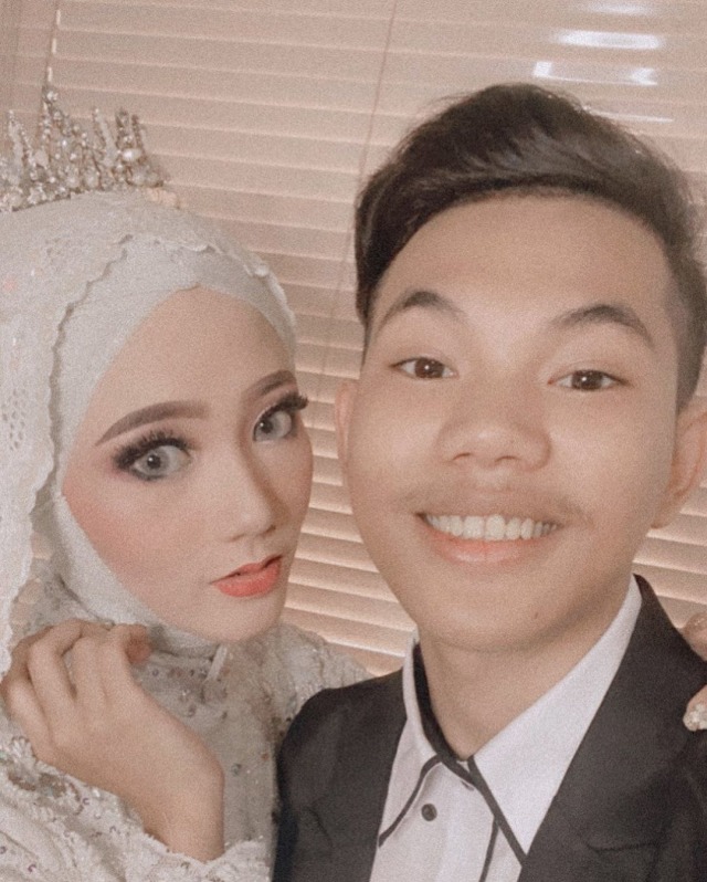 Penyanyi Tegar Septian dan istri. Foto: Instagram @tegar_official