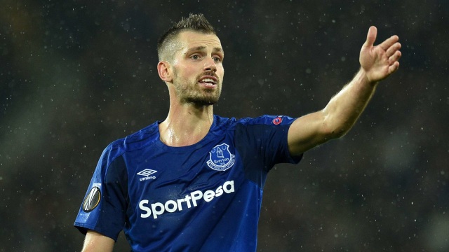 Morgan Schneiderlin berjersi Everton. Foto: AFP/OLI SCARFF