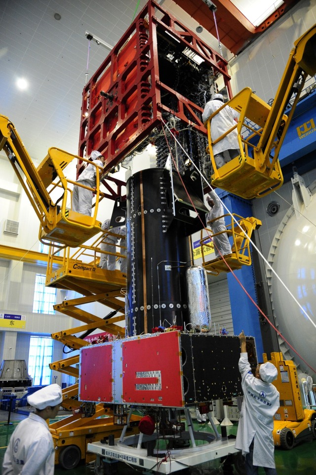 Satelit Nusantara Dua yang digarap Great Wall Industry Corporation, di Beijing, China. Foto: PSN