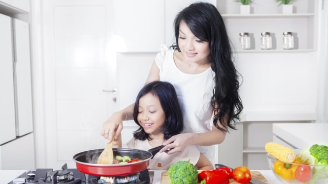 Ilustrasi Manfaat Memasak foto: Shutterstock