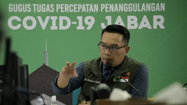 Gubernur Jawa Barat Rdwan Kamil setelah rapat bersama Wapres Ma'ruf dan Kepala Gugus Tugas Percepatan Penanganan COVID-19 Doni Monardo, Selasa (7/4). Foto: Dok. Pemprov Jabar